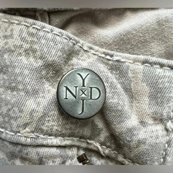 NYDJ | ladies Python print skinny pants/jeans. Size: 8 - Picture 3 of 16